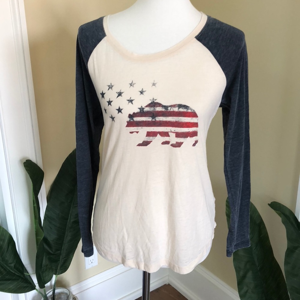 Cali Raglan Tee